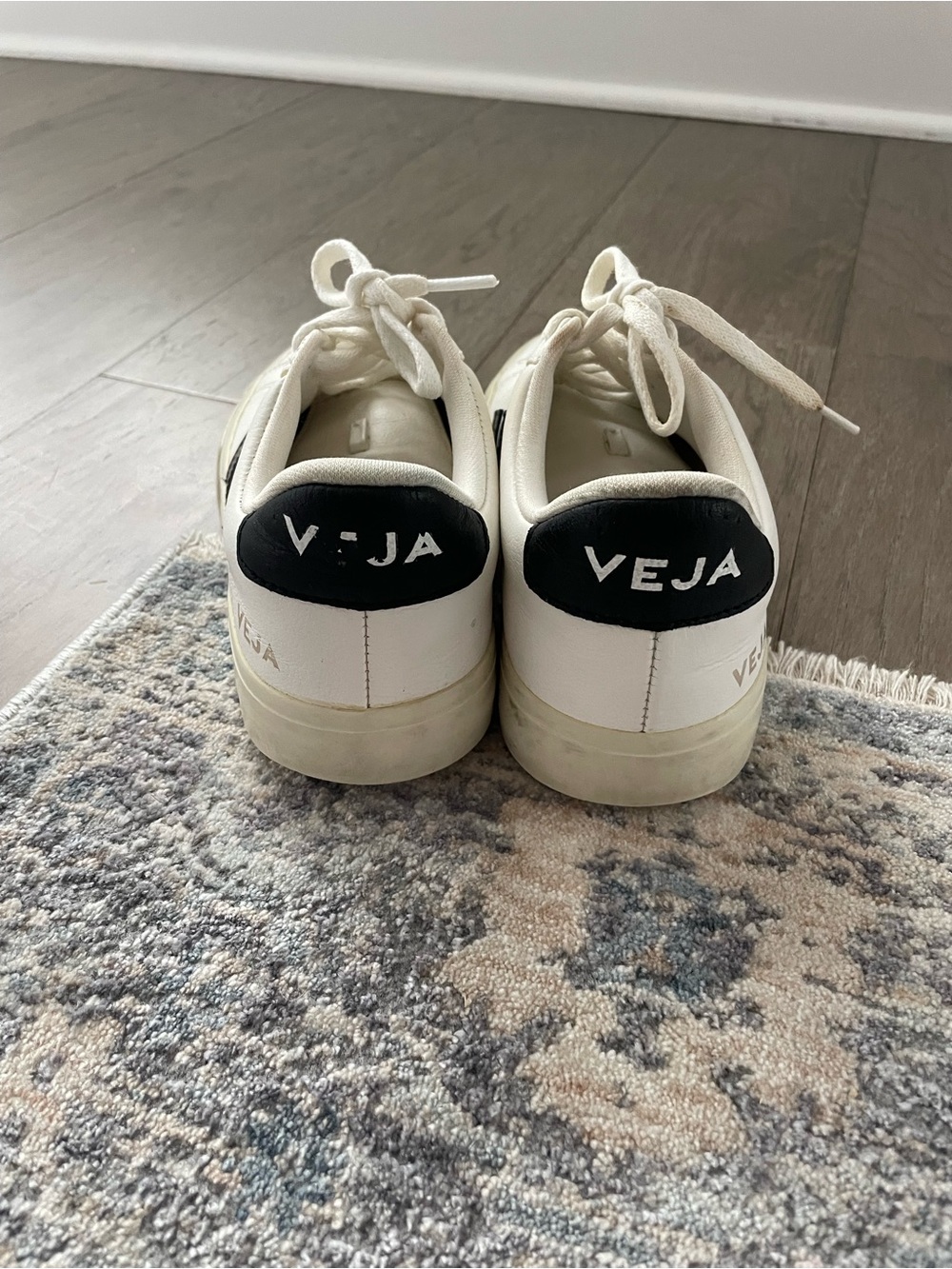 Veja Leather Low-Top Sneaker in White and Black - Picture 5 of 12